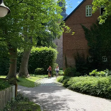 Paulsen فندق زيفين