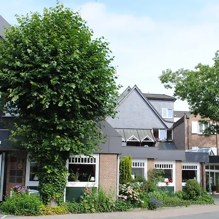 Paulsen فندق زيفين